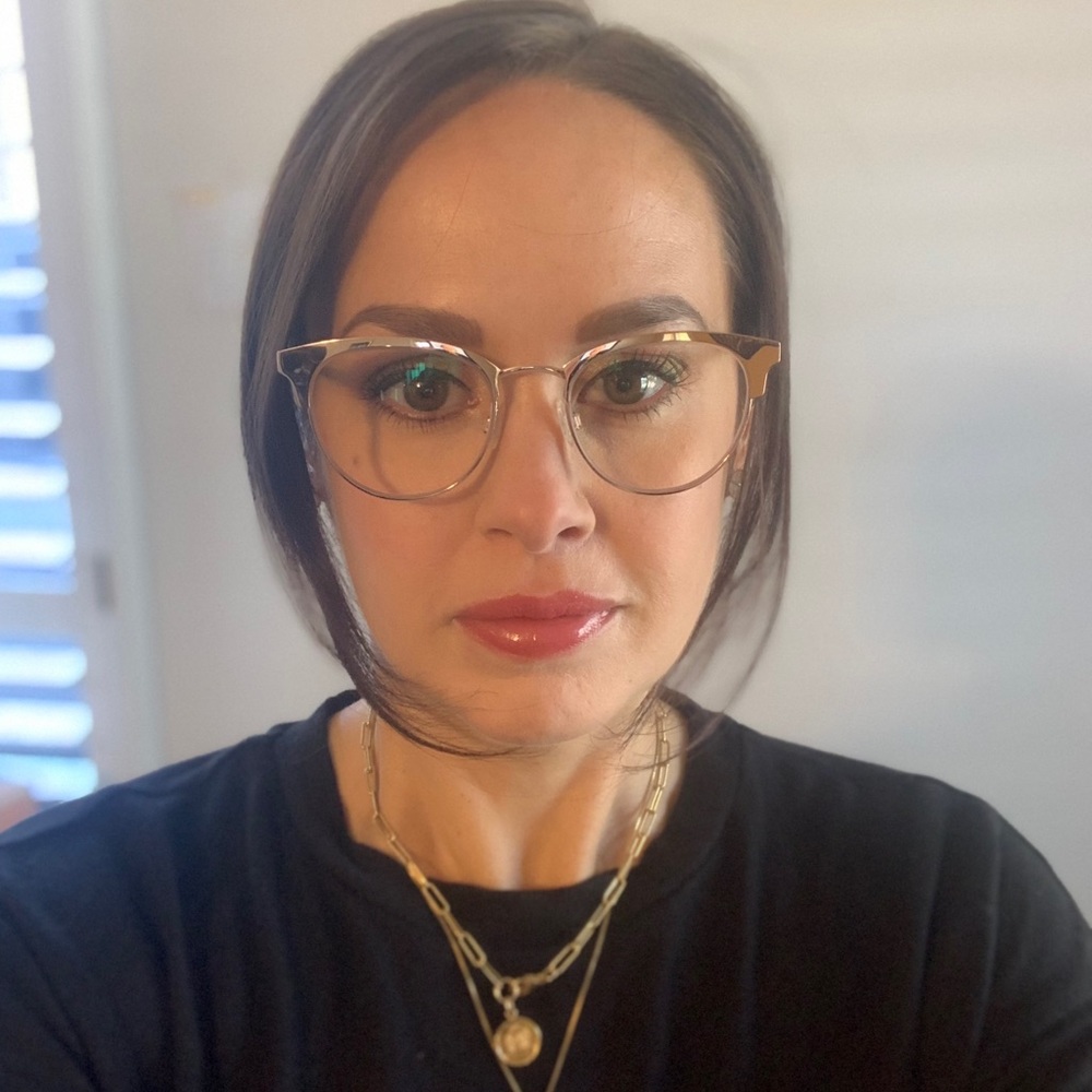 Meet your Posher, Ashley